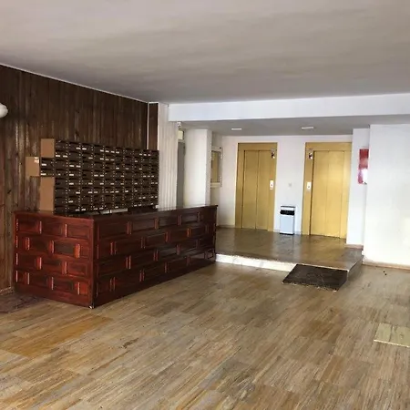 Apartamento Urbanización, 2 Dormitorios, Gran Terraza Con Vista Al Mar, Wi-fi, Parking Y Piscina